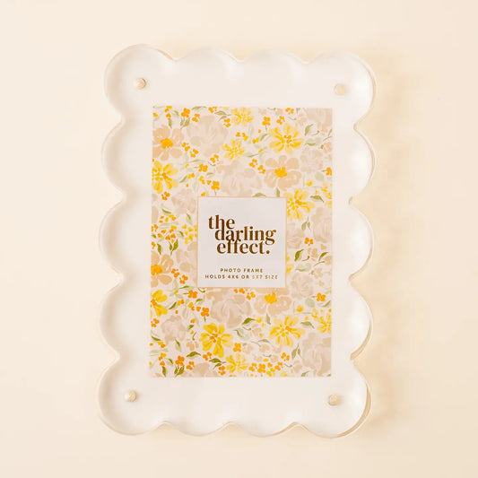 Pink & White Scalloped Picture Frame