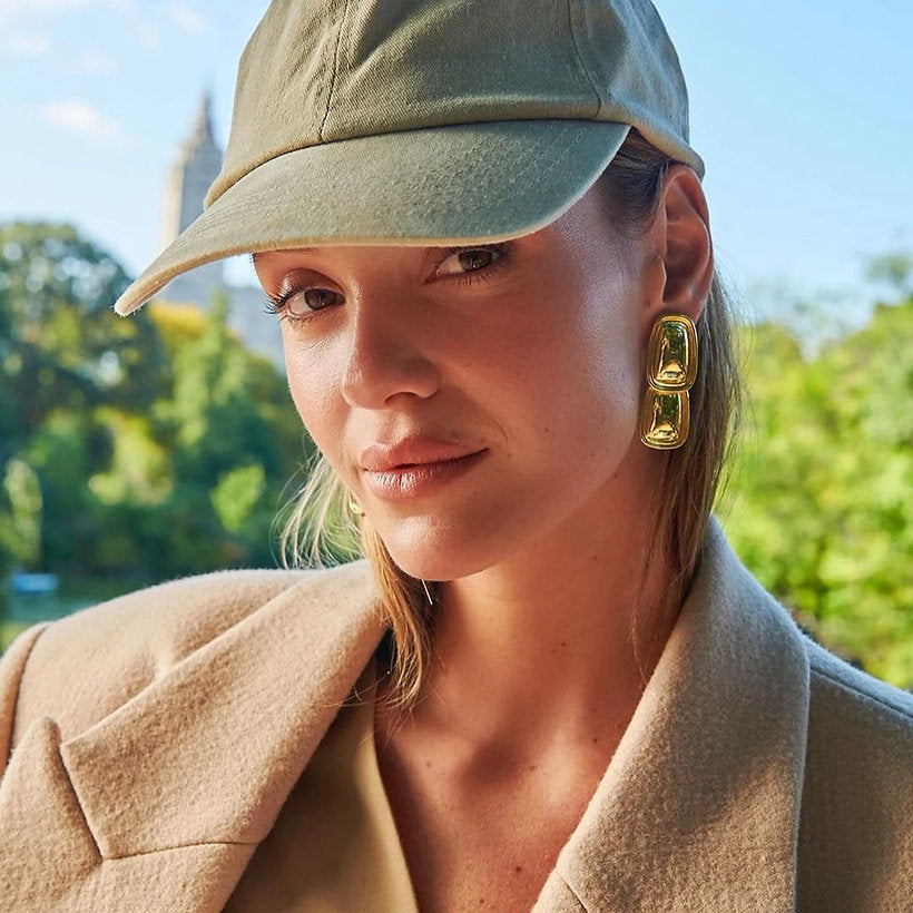 The Sommer Gold Dangle Earring