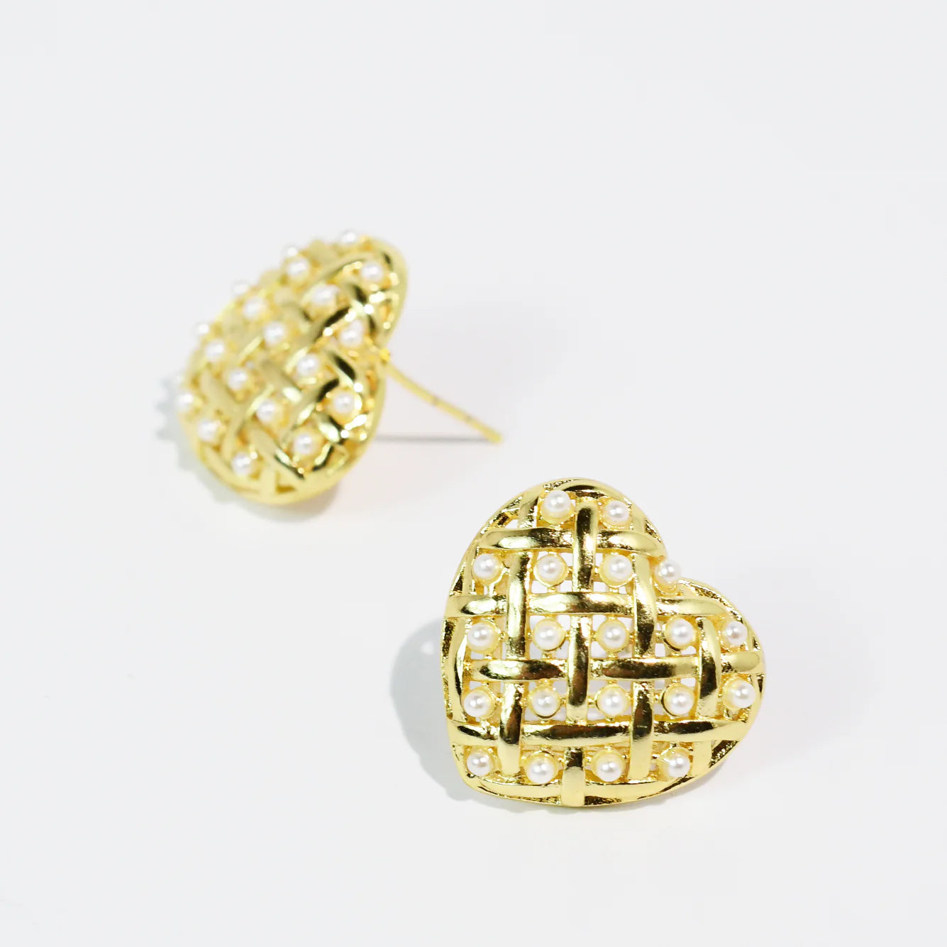 The Stella Pretty Pearl Heart Earrings