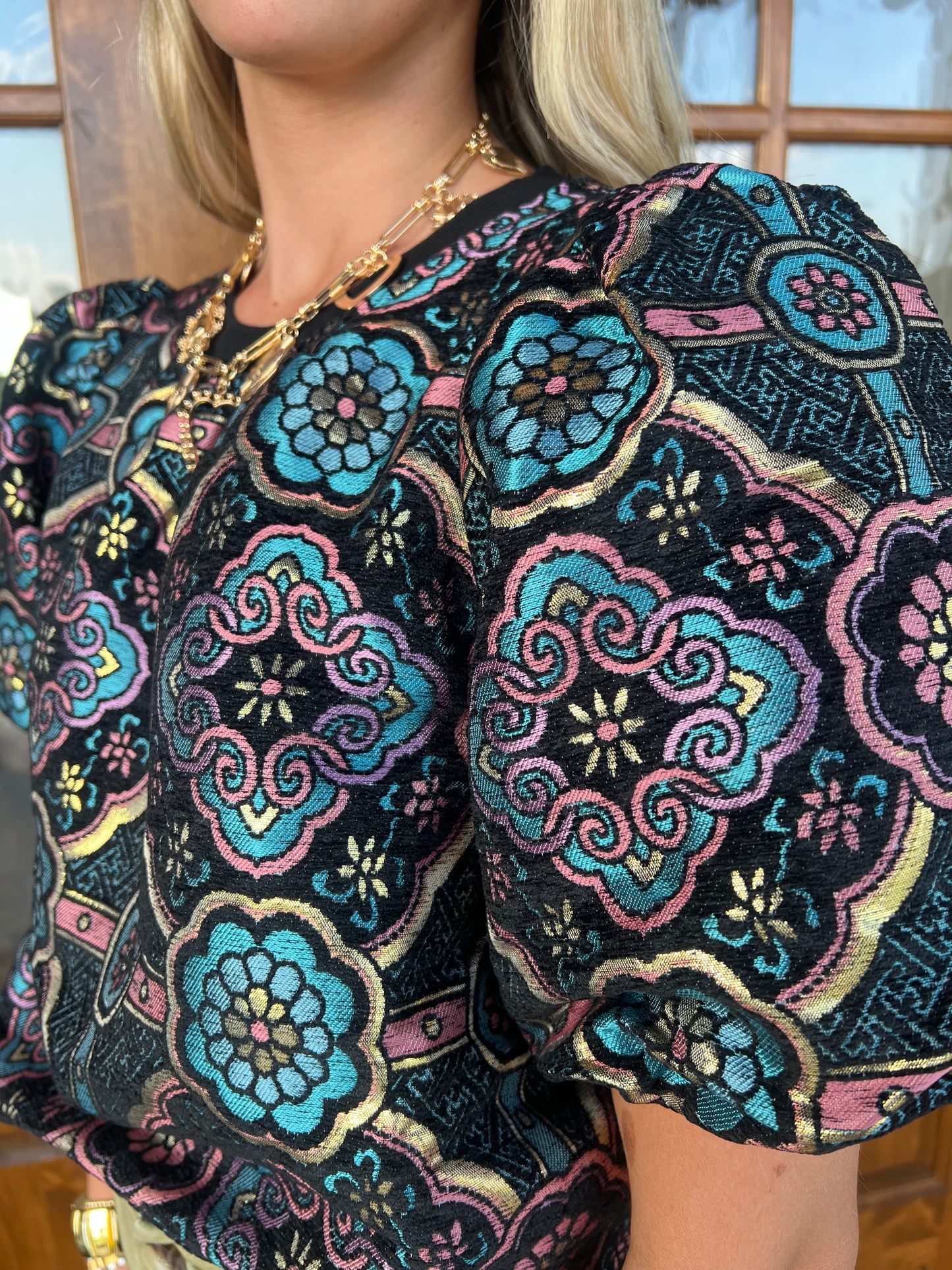 The Jan Puff Sleeve Mandala Jacqaurd Print Top
