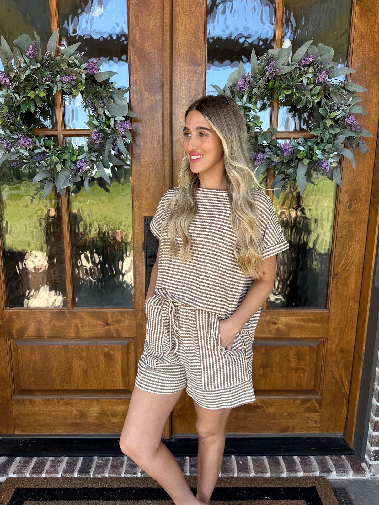 The Mia Taupe Textured Set