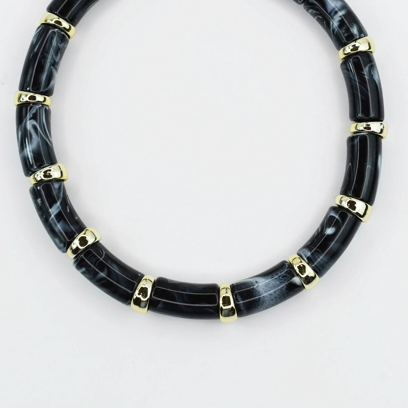 The Chloe Chunky Necklace-Black/ Maroon
