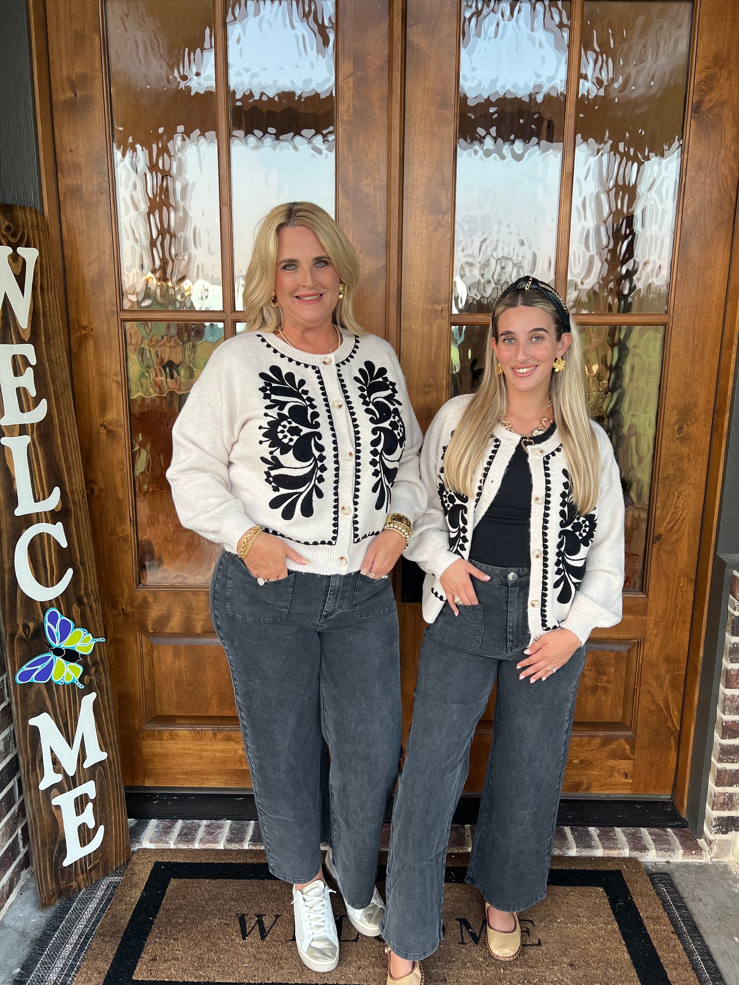 The Susanna Oatmeal Embroidery Knit Sweater