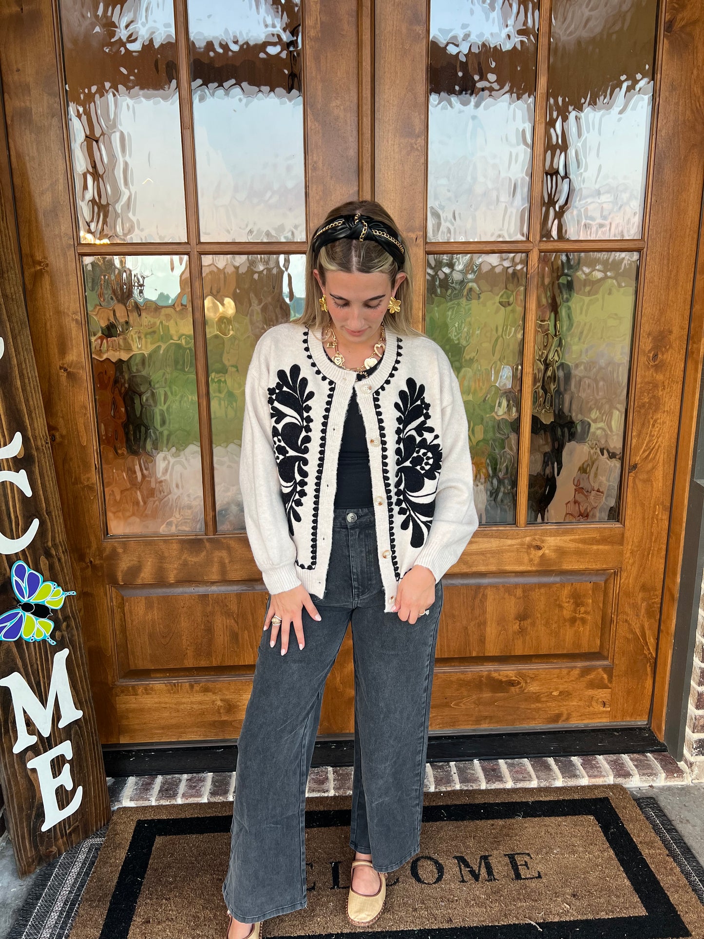 The Susanna Oatmeal Embroidery Knit Sweater