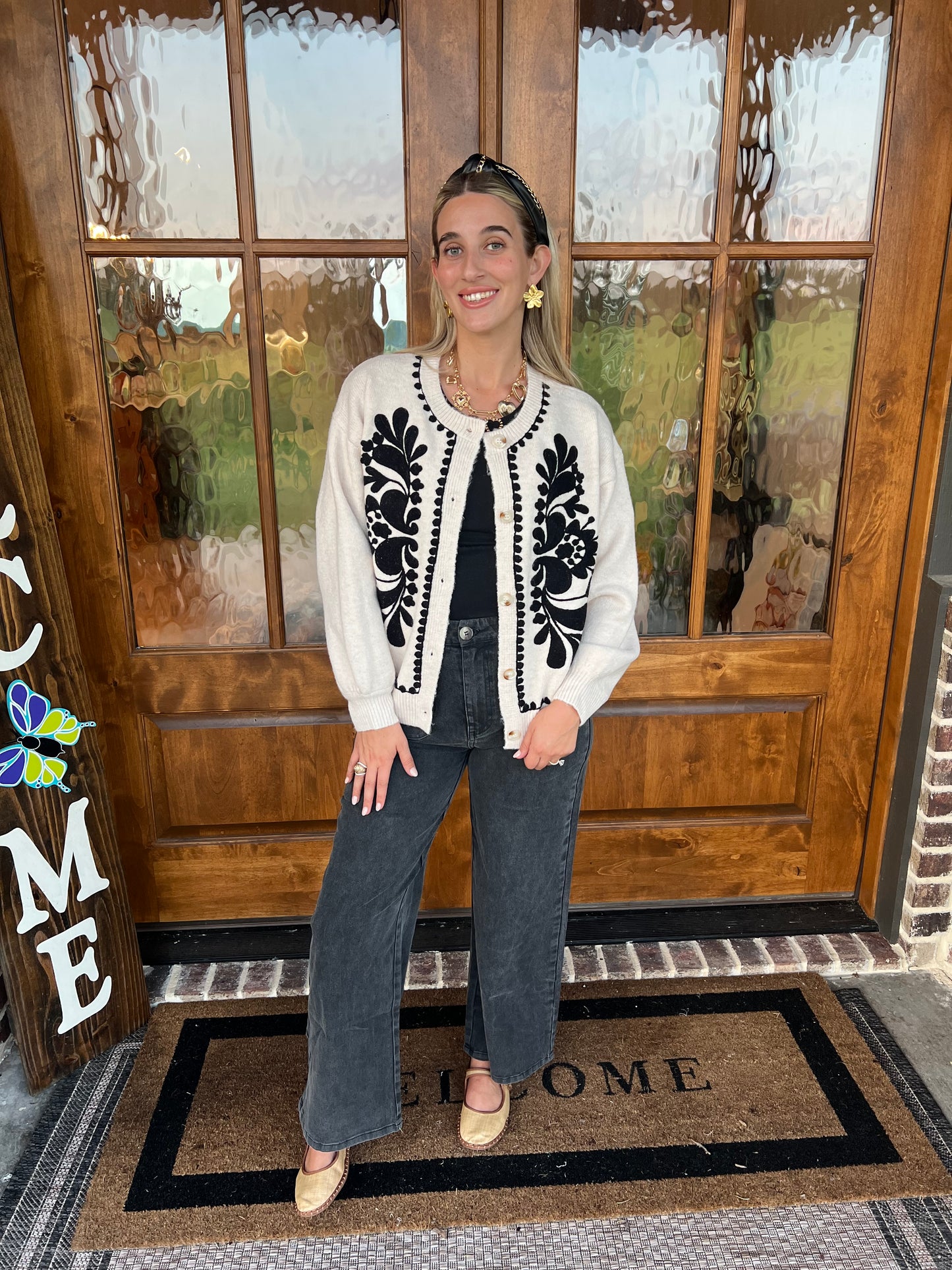 The Susanna Oatmeal Embroidery Knit Sweater