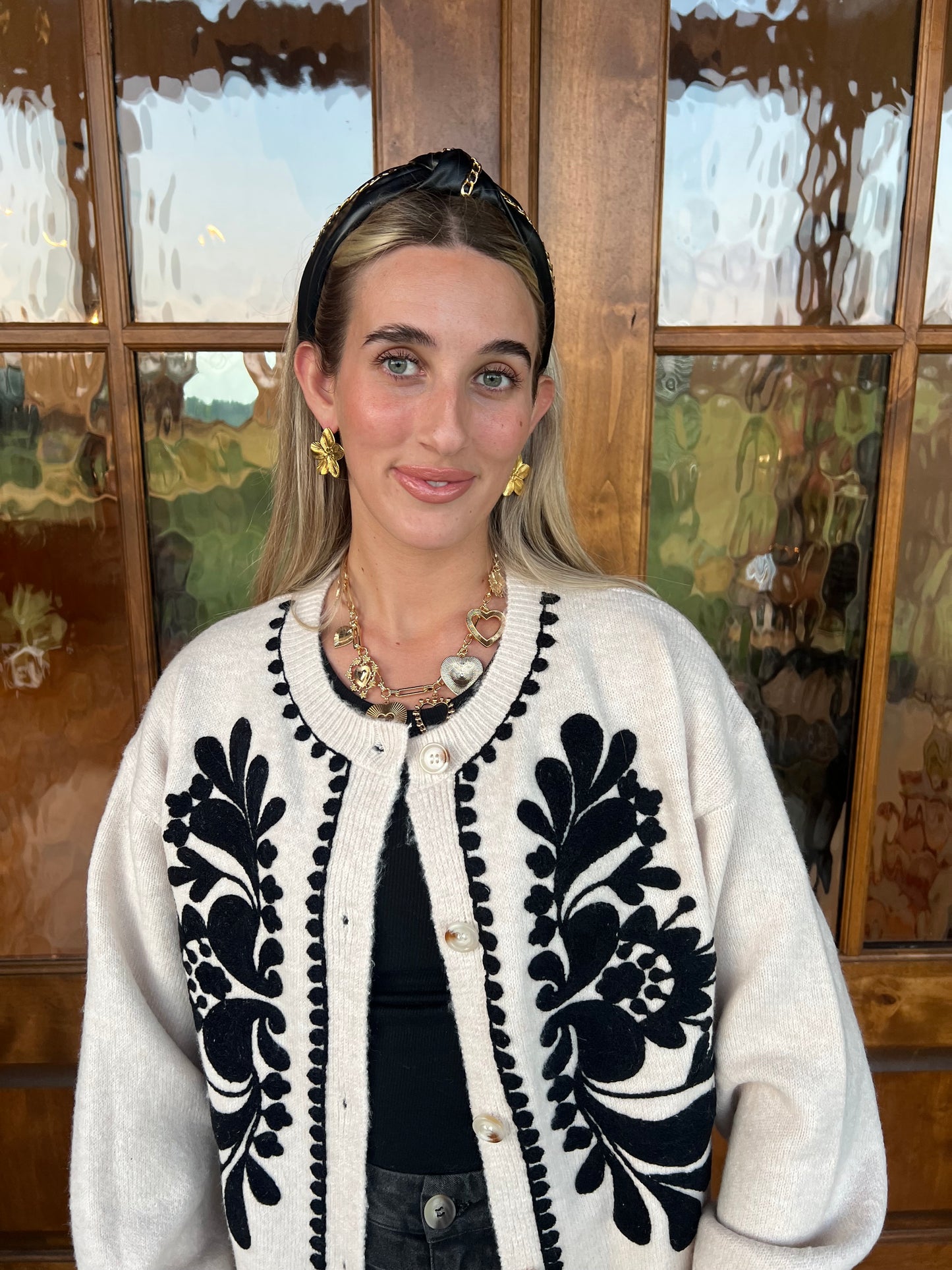 The Susanna Oatmeal Embroidery Knit Sweater